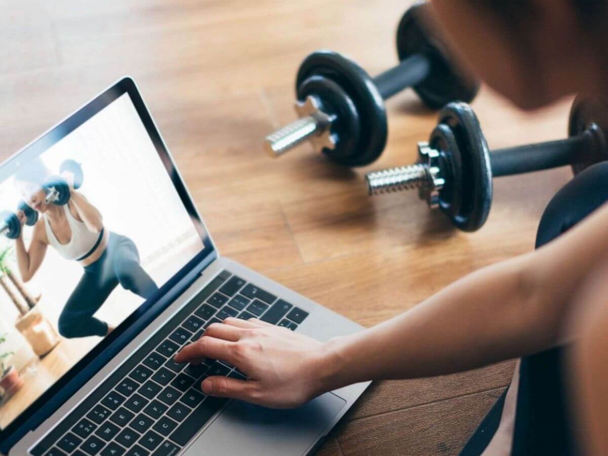 Online workout challenges